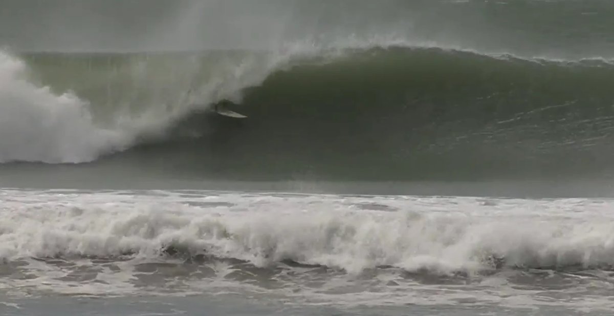 Wainui Beach surf, Wainui Beach surf spot, Gisborne / East Cape, New Zealand.